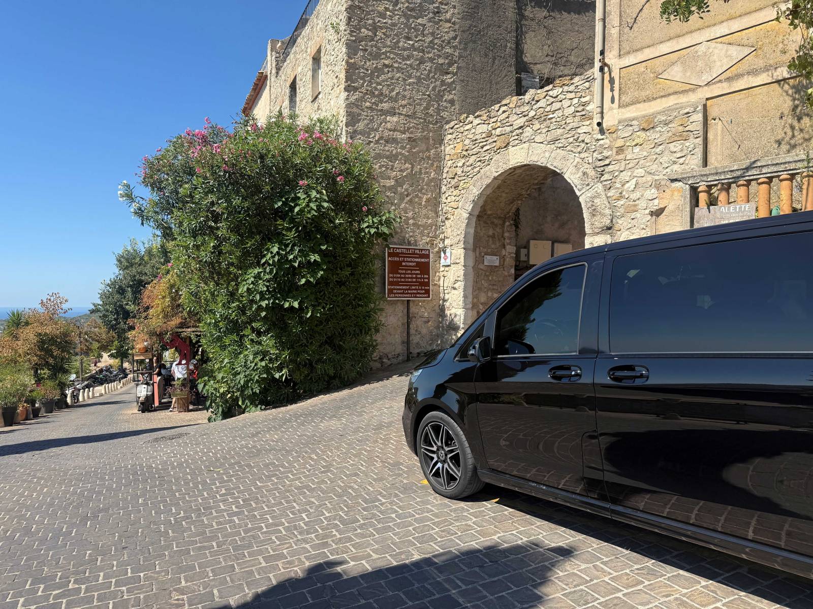 Transfert VTC pas cher pour aller à Avignon 84