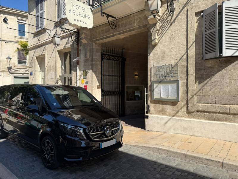 Réserver un transfert VIP en VTC entre l’aéroport de Marseille et Avignon